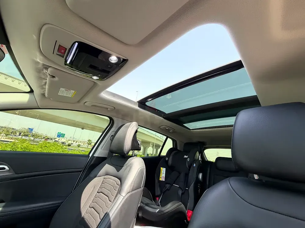 2023 KIA SPORTAGE I GCC I WARRANTY AND SERVICE CONTRACT FROM KIA I ONE OWNER I CLEAN CAR - Image 17