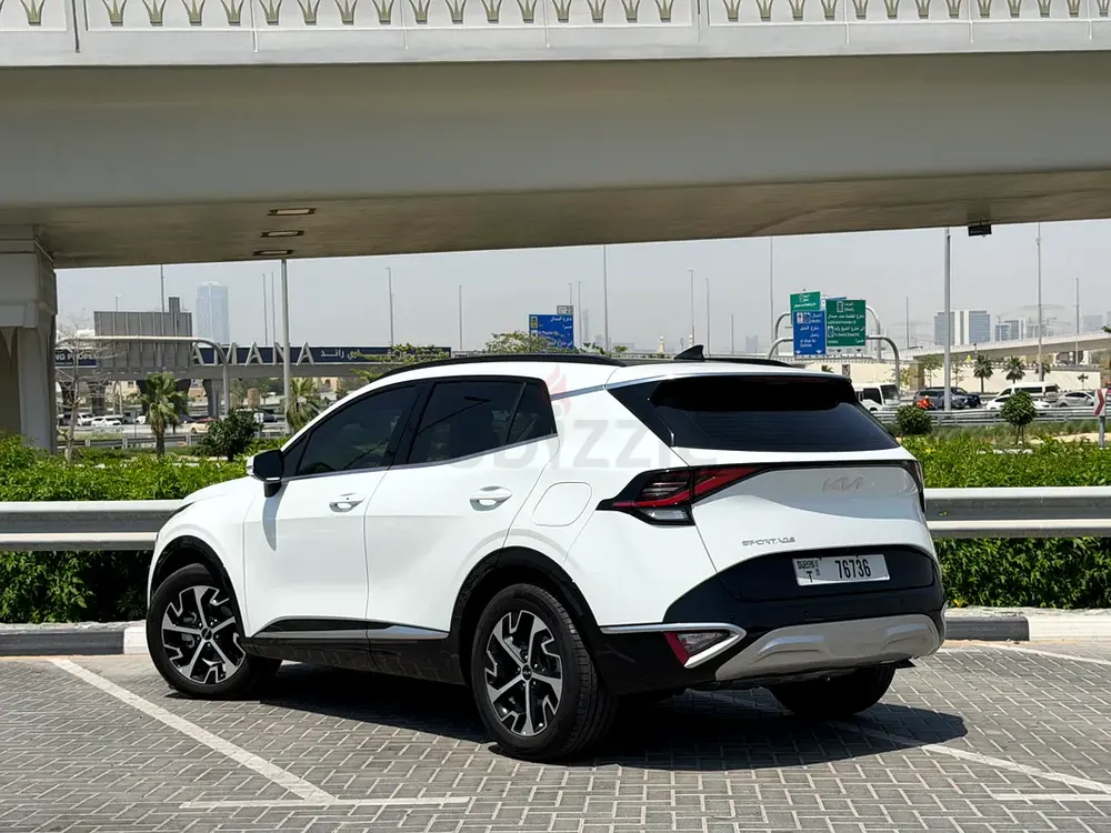 2023 KIA SPORTAGE I GCC I WARRANTY AND SERVICE CONTRACT FROM KIA I ONE OWNER I CLEAN CAR - Image 5