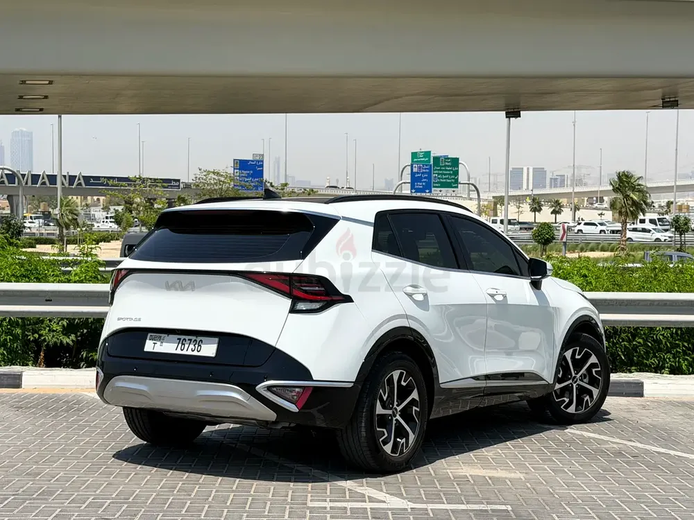 2023 KIA SPORTAGE I GCC I WARRANTY AND SERVICE CONTRACT FROM KIA I ONE OWNER I CLEAN CAR - Image 7