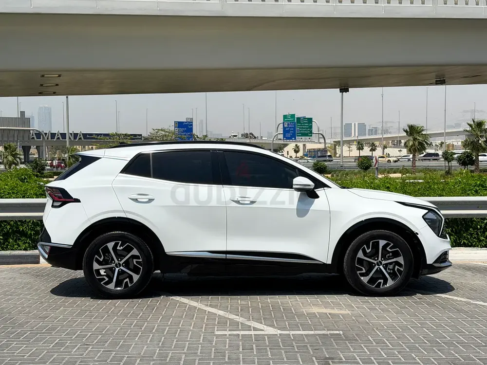 2023 KIA SPORTAGE I GCC I WARRANTY AND SERVICE CONTRACT FROM KIA I ONE OWNER I CLEAN CAR - Image 8