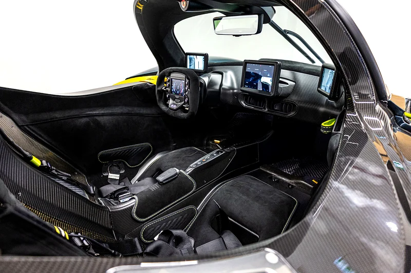 Aston Martin Valkyrie - Image 10