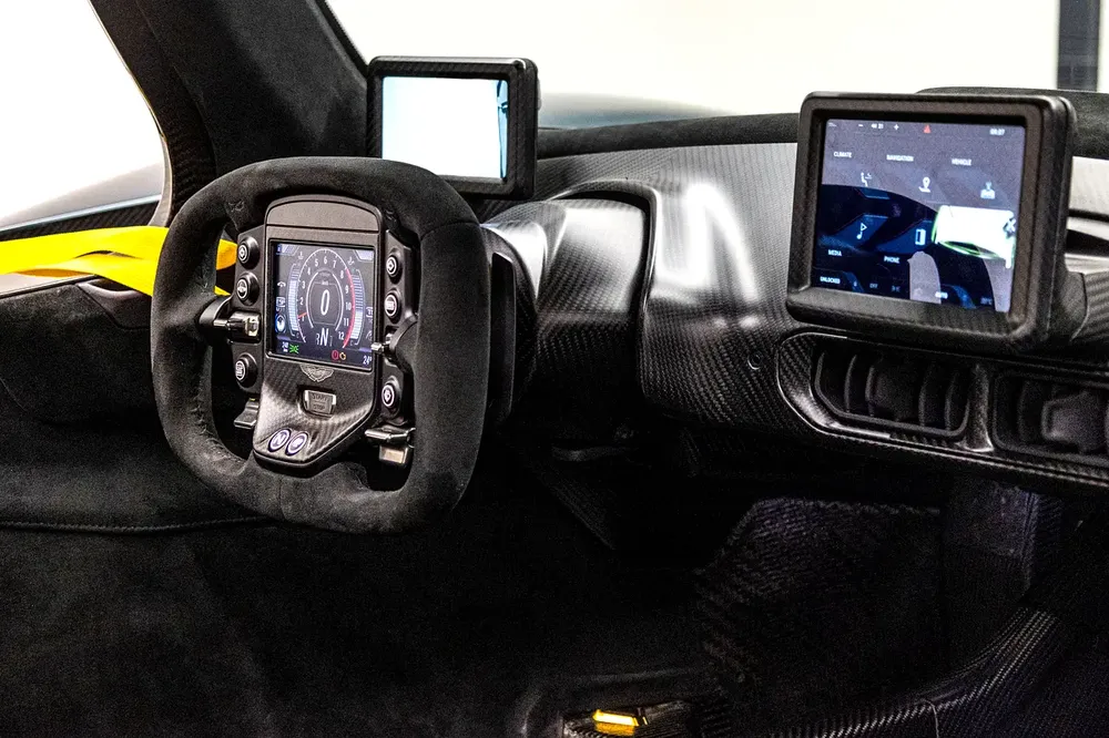 Aston Martin Valkyrie - Image 11