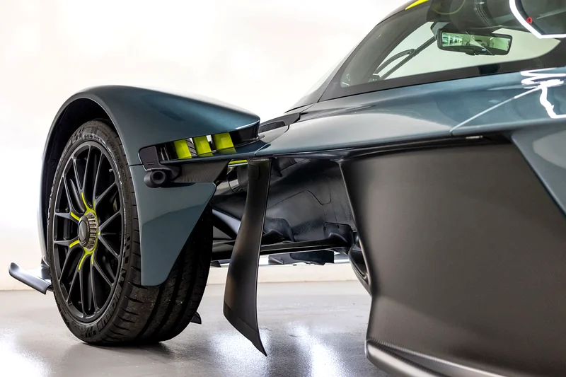 Aston Martin Valkyrie - Image 20