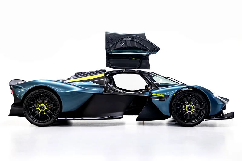 Aston Martin Valkyrie - Image 6