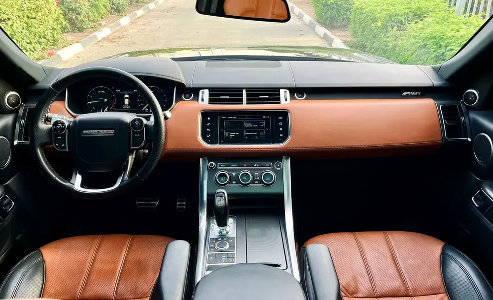 Land Rover Range Rover Sport HST Dynamic 2016 GCC Specs - Image 10