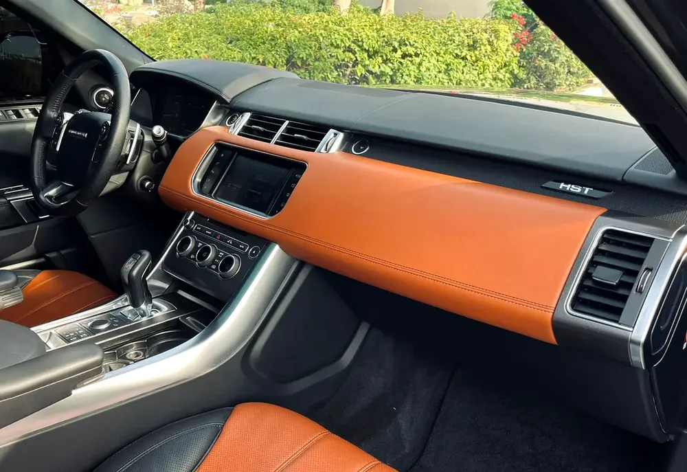 Land Rover Range Rover Sport HST Dynamic 2016 GCC Specs - Image 12