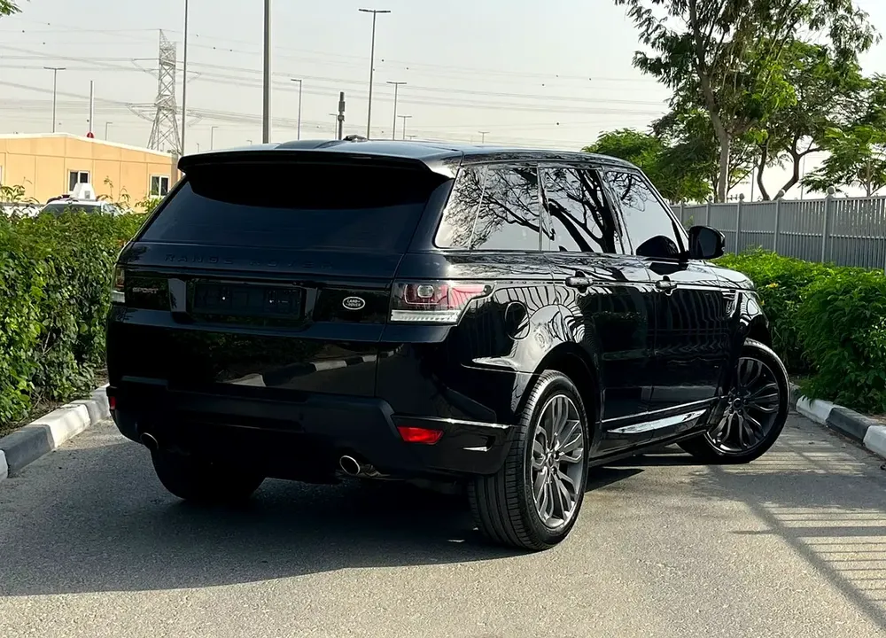 Land Rover Range Rover Sport HST Dynamic 2016 GCC Specs - Image 6