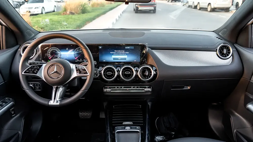 2025 | MERCEDES GLA 200 | 1.3T - Image 17