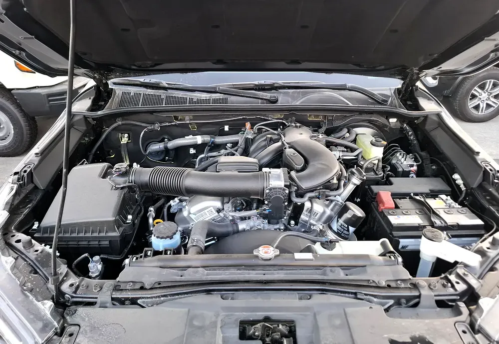 Toyota Hilux GR 4.0L 2026 AT Black Petrol Oman Spec with Compressor (Export Only) - Image 18