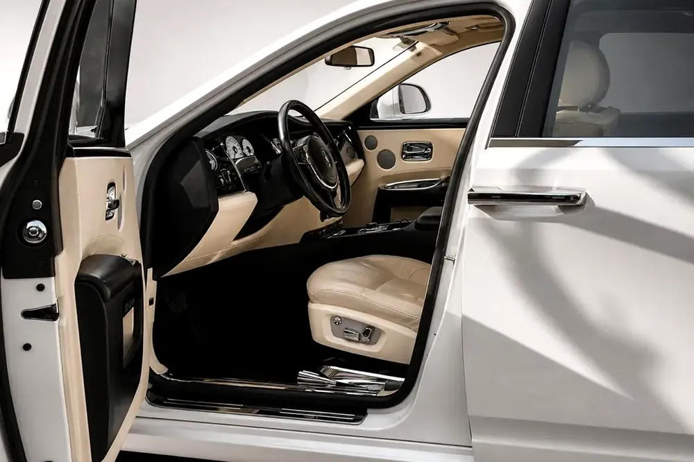 Rolls-Royce Ghost V12 6.6 – 2014 - GCC – 1 Owner - Image 8