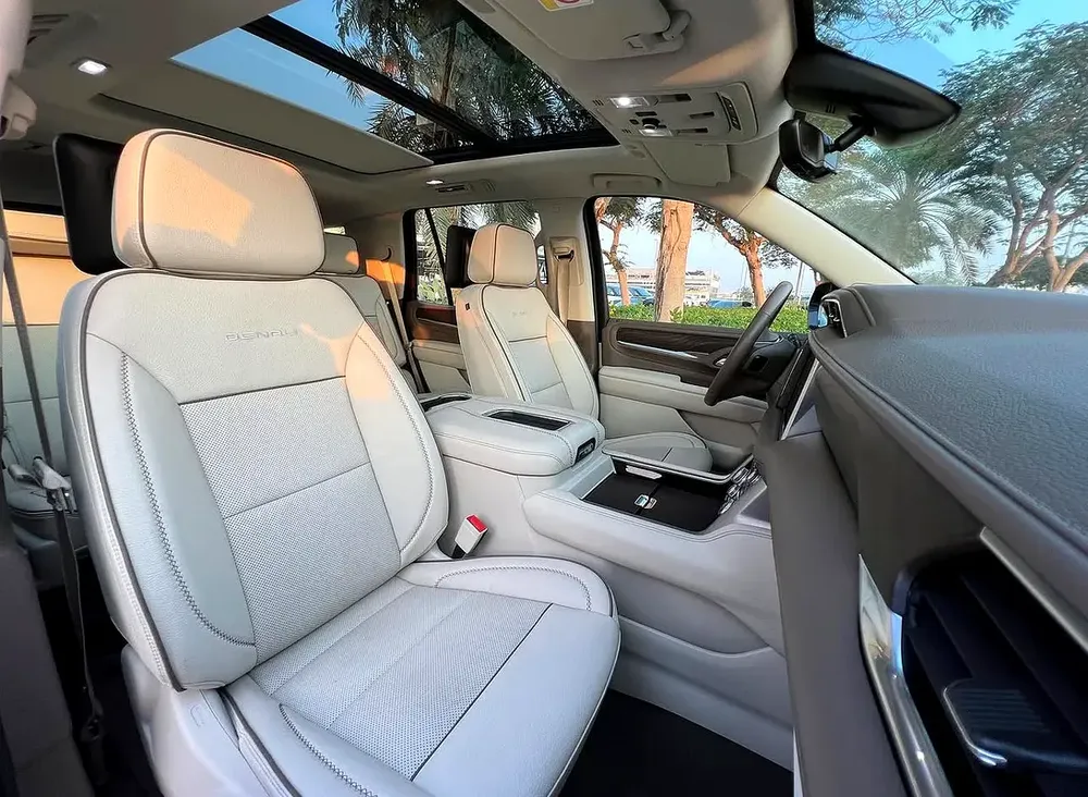 GMC YUKON DENALI 2021 GCC FULL OPTION FULL SERVICE HISTORY NO ACCIDENTS - Image 10