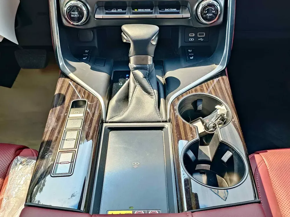 Lexus LX 600 Signature 2026 GCC Specs - Image 10