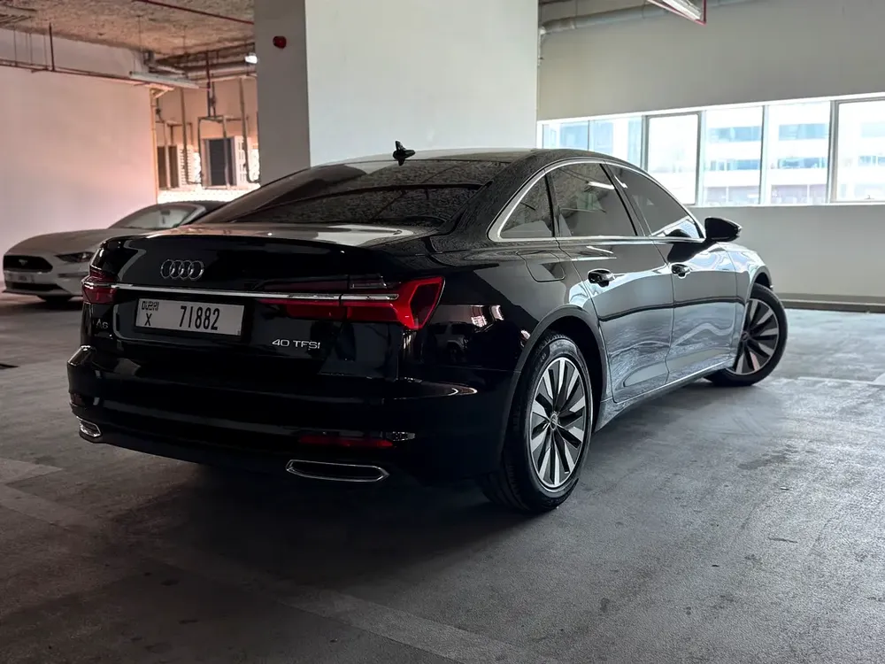 AUDI A6 2022 GCC perfect condition - Image 8