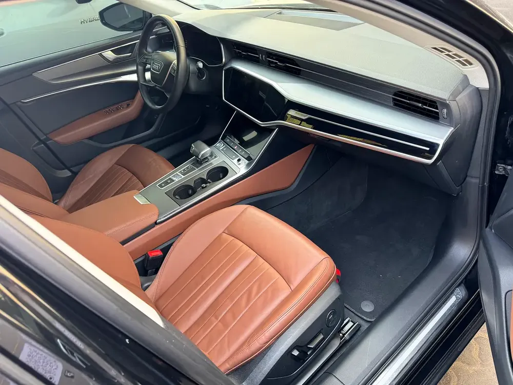 AUDI A6 2022 GCC perfect condition - Image 9