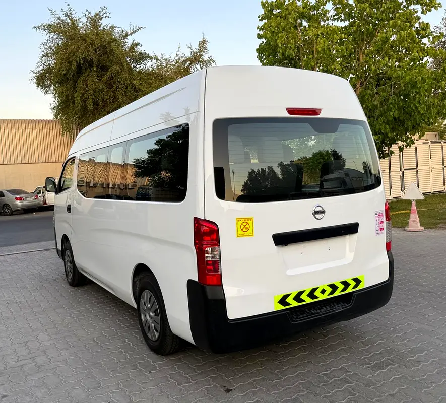 Nissan Urvan NV350 2022 GCC Specs - Excellent Condition - Image 6