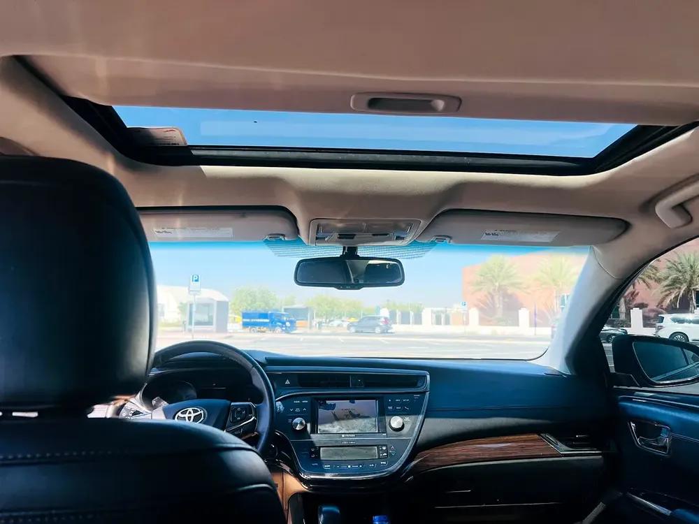 Toyota Avalon Limited 2014 | GCC Specs | Well Maintained - Image 10