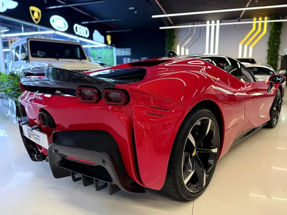 2021 SF90 STRADALE | ASSETTO FIORANO | CARBON INTERIOR AND EXTERIOR | SERVICE  WARRANTY JUN 2028 - Image 10