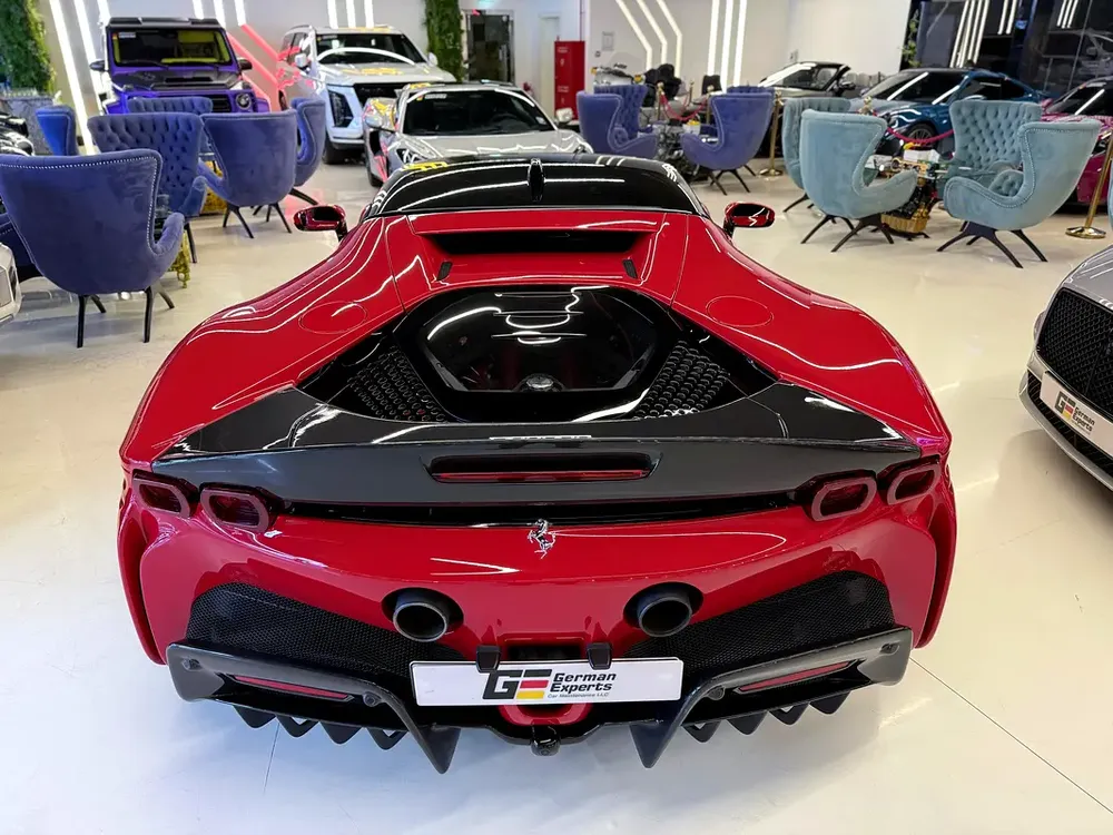 2021 SF90 STRADALE | ASSETTO FIORANO | CARBON INTERIOR AND EXTERIOR | SERVICE  WARRANTY JUN 2028 - Image 8