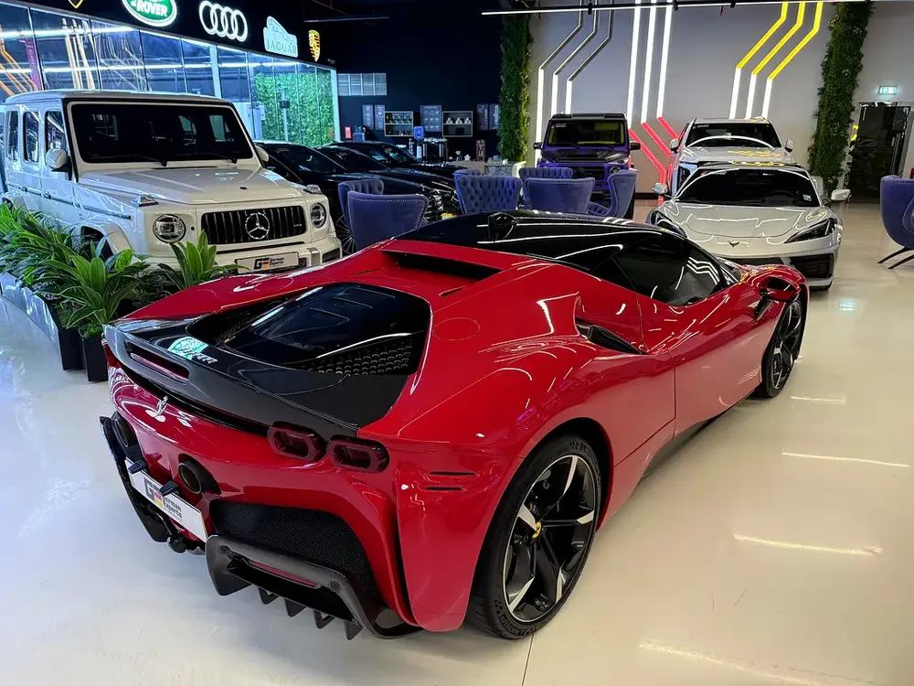 2021 SF90 STRADALE | ASSETTO FIORANO | CARBON INTERIOR AND EXTERIOR | SERVICE  WARRANTY JUN 2028 - Image 9