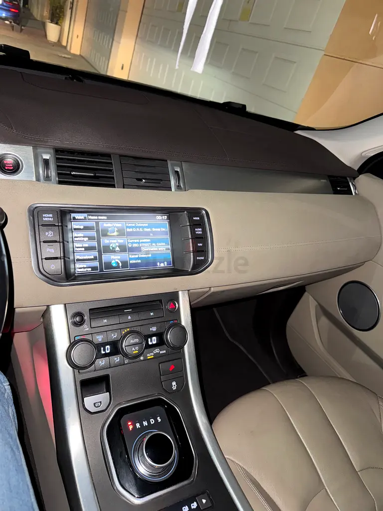 Land Rover Range Rover Evoque PURE 2015 GCC Specs - Image 5