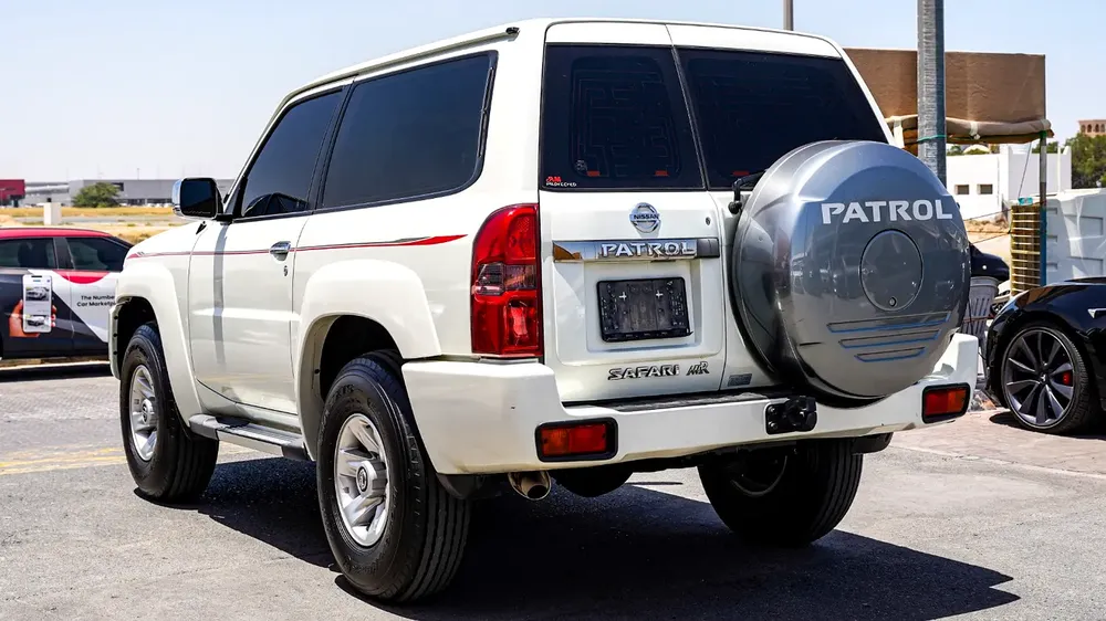 Nissan Patrol Safari 2021 GCC Specs Manual Transmission - Image 5