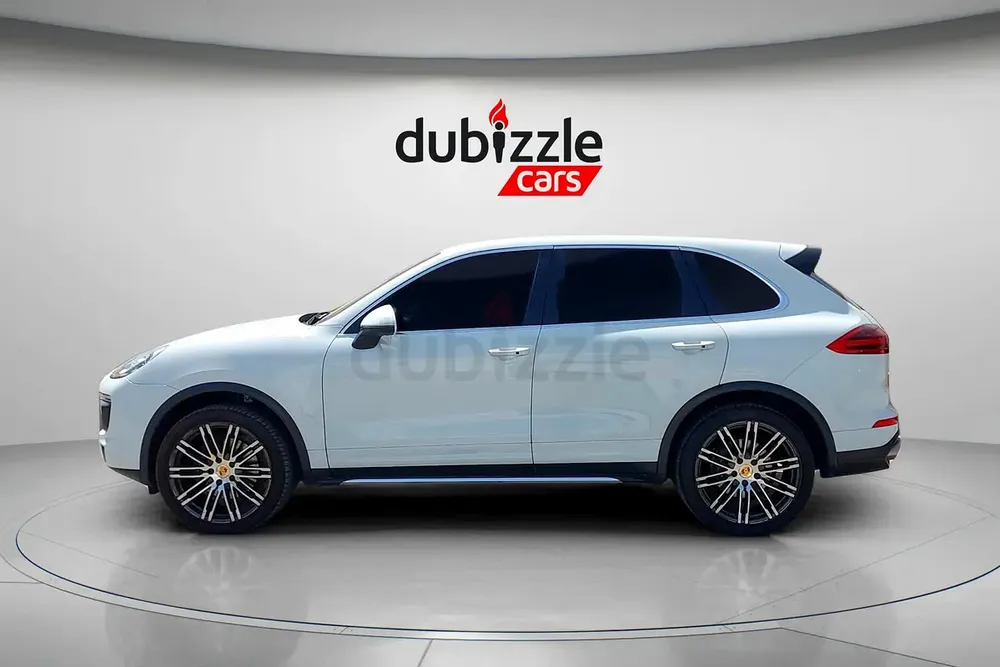 AED 2781/month | 2016 Porsche Cayenne  | GCC Specs | Ref#471935 - Image 5