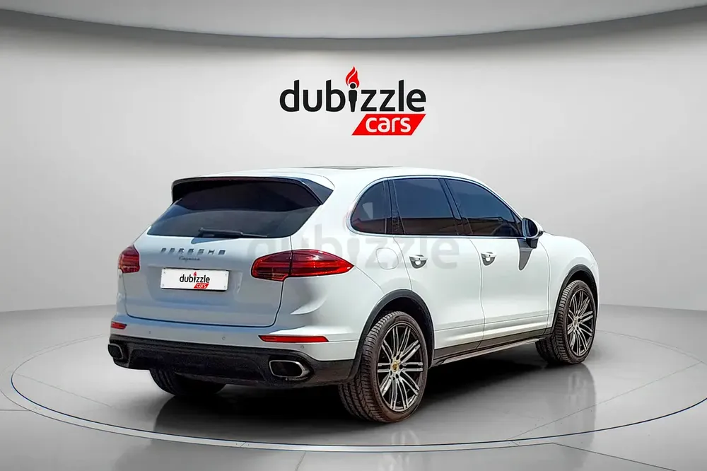 AED 2781/month | 2016 Porsche Cayenne  | GCC Specs | Ref#471935 - Image 6