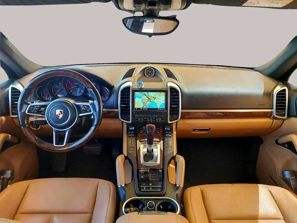 AED 2781/month | 2016 Porsche Cayenne  | GCC Specs | Ref#471935 - Image 9