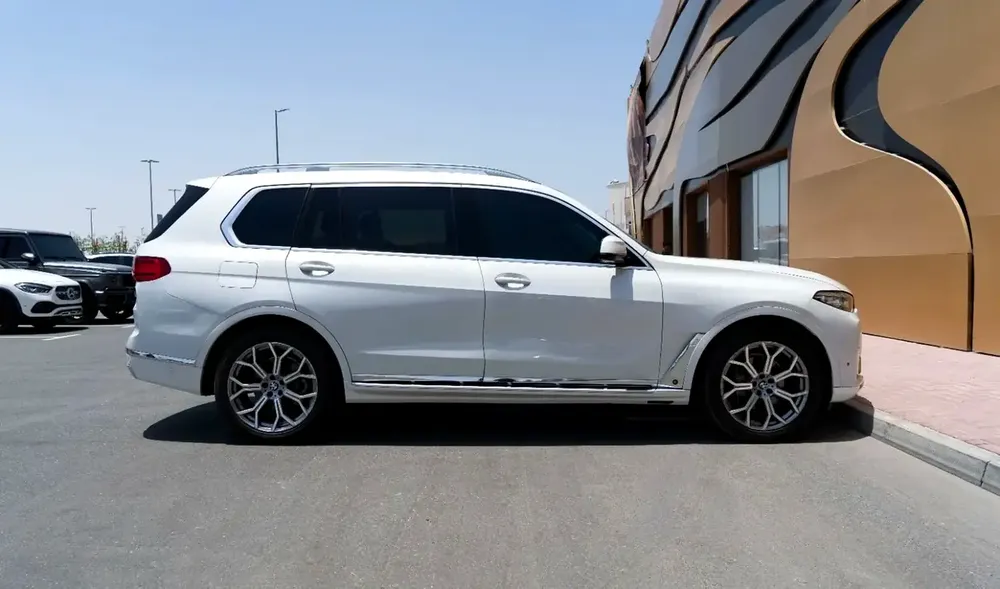 BMW X7 40 2020 - Image 7