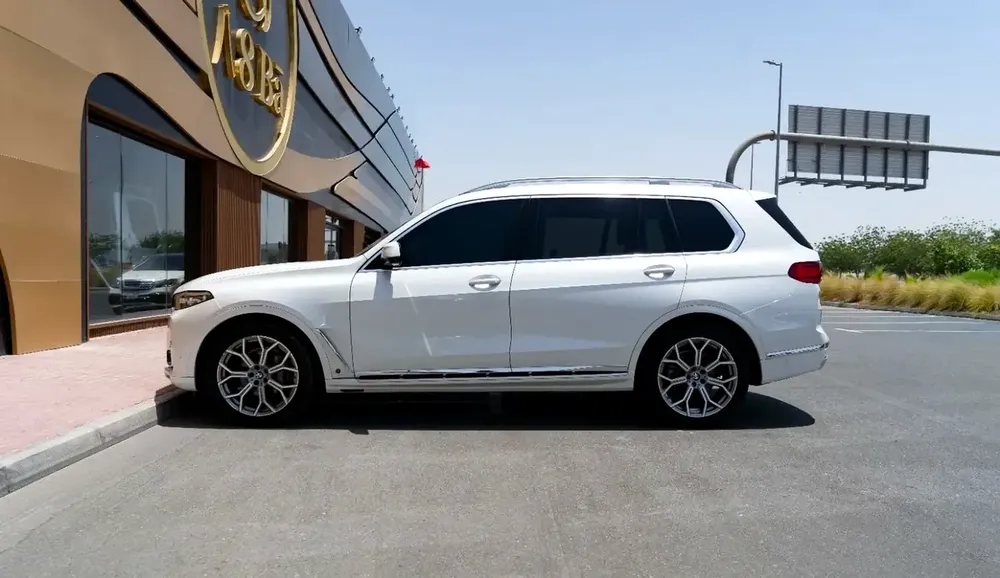 BMW X7 40 2020 - Image 8