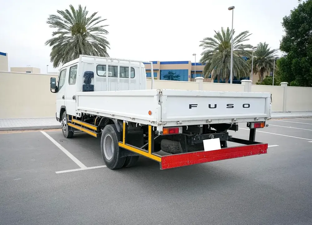Mitsubishi Canter Double Cabin 2021 GCC Specs - Image 5
