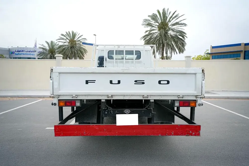 Mitsubishi Canter Double Cabin 2021 GCC Specs - Image 8