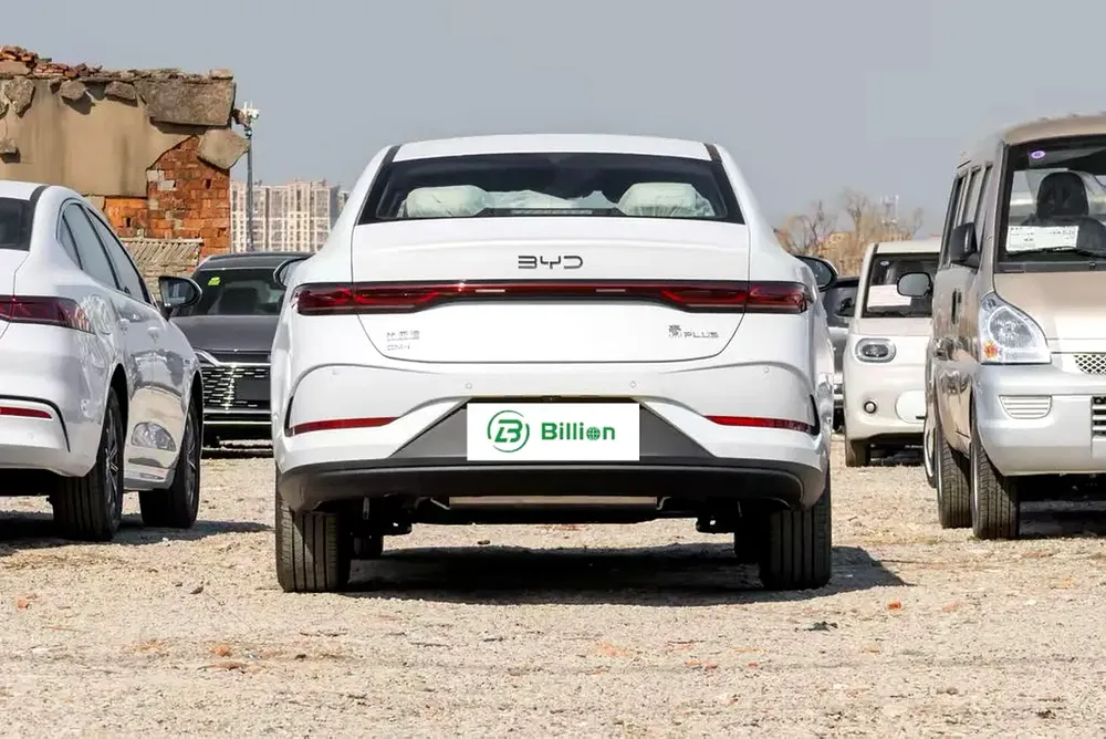 BYD Qin PLUS 2025 DM-i 55KM - Image 10