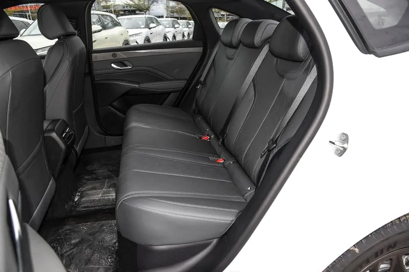 BYD Qin PLUS 2025 DM-i 55KM - Image 7