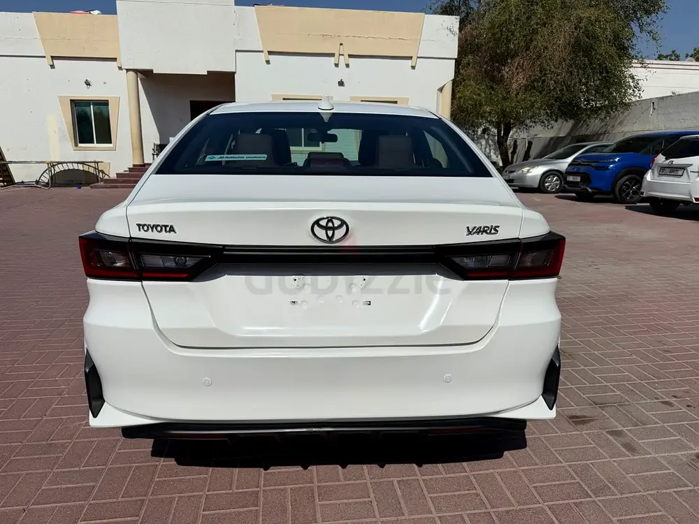 2023 Toyota Yaris E GCC Specs - Excellent Condition - Image 7