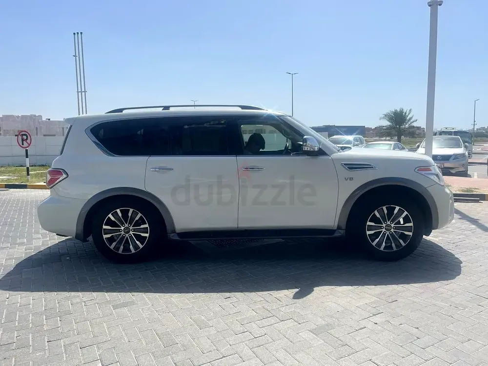 2018 NISSAN ARMADA SL * CANADIAN SPEC * NO ACCIDENTS * - Image 4