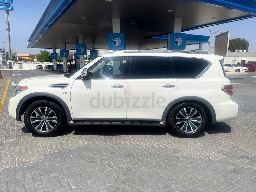 2018 NISSAN ARMADA SL * CANADIAN SPEC * NO ACCIDENTS * - Image 7