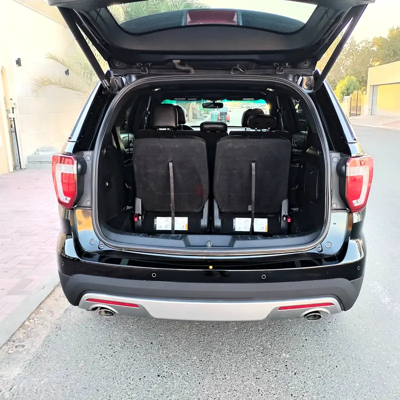GCC Full Option Explorer, Excellent condition, Well Maintained and used by single expat. Original P - Image 16