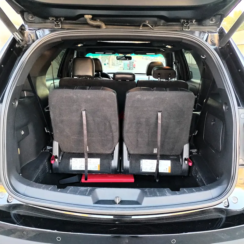 GCC Full Option Explorer, Excellent condition, Well Maintained and used by single expat. Original P - Image 17