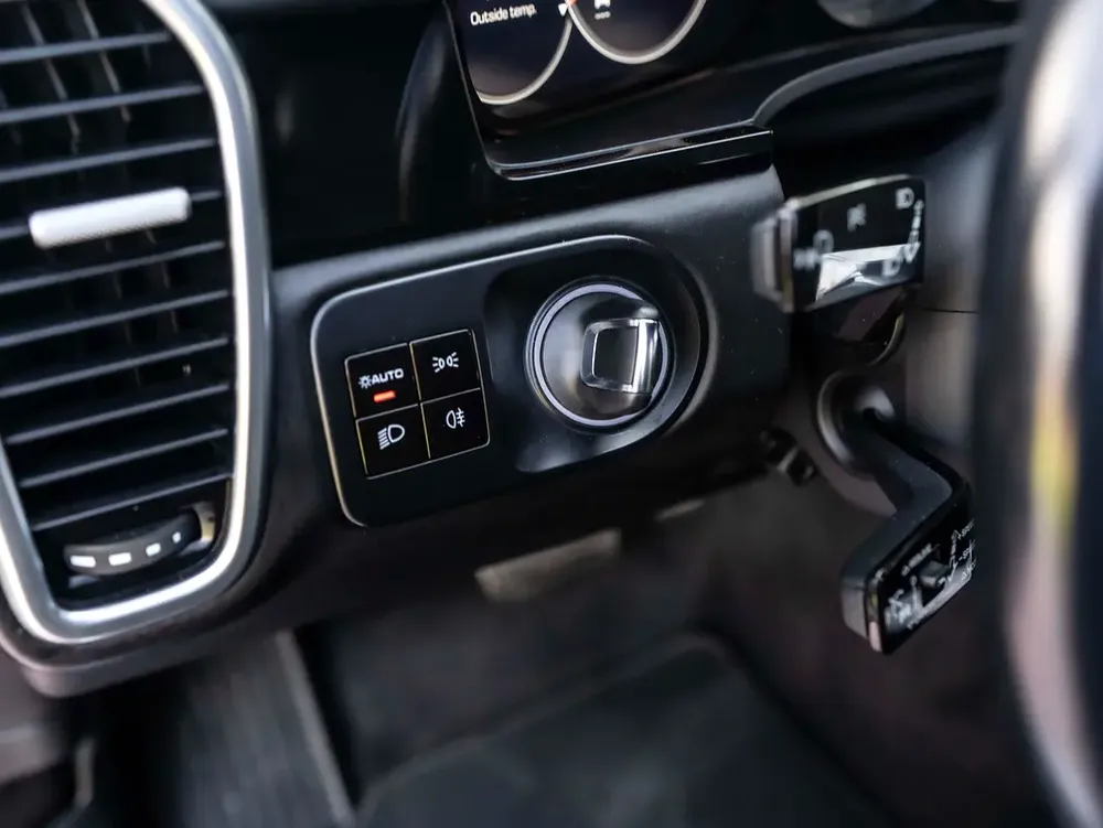 0% DOWN PAYMENT | 🚀FAST-TRACK FINANCING | CAYENNE TURBO | TOP SPECS | JUNE EDITION | WARRANTY - Image 14