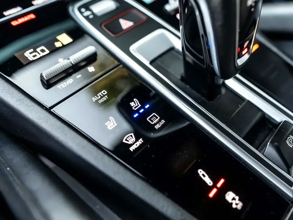 0% DOWN PAYMENT | 🚀FAST-TRACK FINANCING | CAYENNE TURBO | TOP SPECS | JUNE EDITION | WARRANTY - Image 15