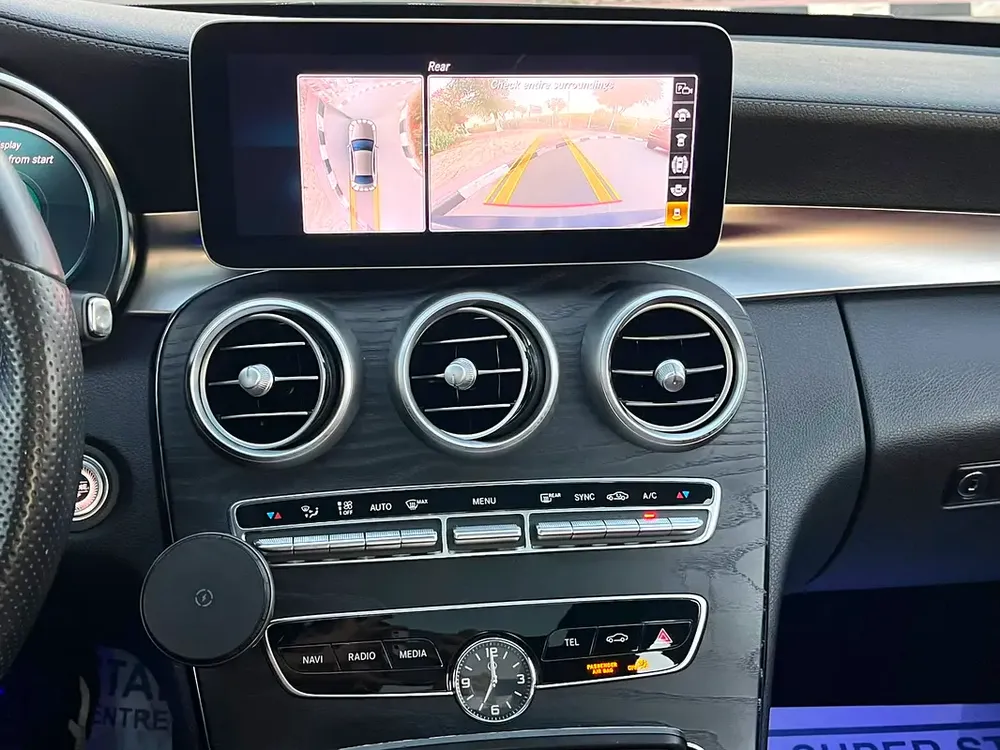 2021 Mercedes-Benz C-Class C200 Avantgarde | GCC Specs - Image 11