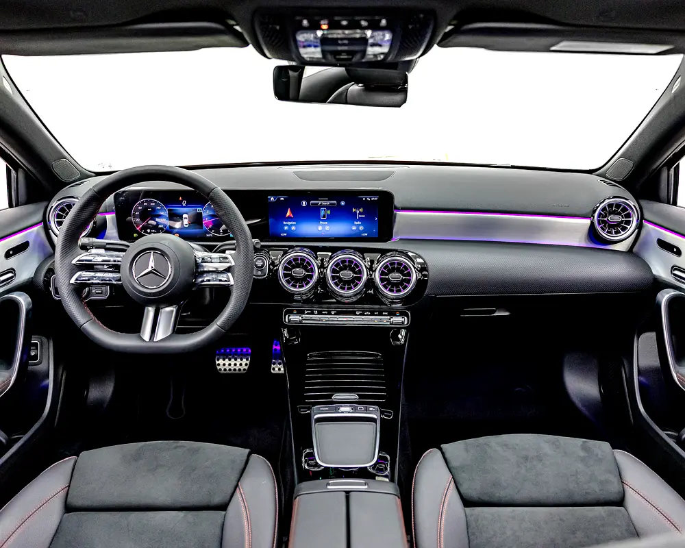 MERCEDEE A200 - AMG KIT - 2025 - BRAND NEW - UNDER WARRANTY - Image 4