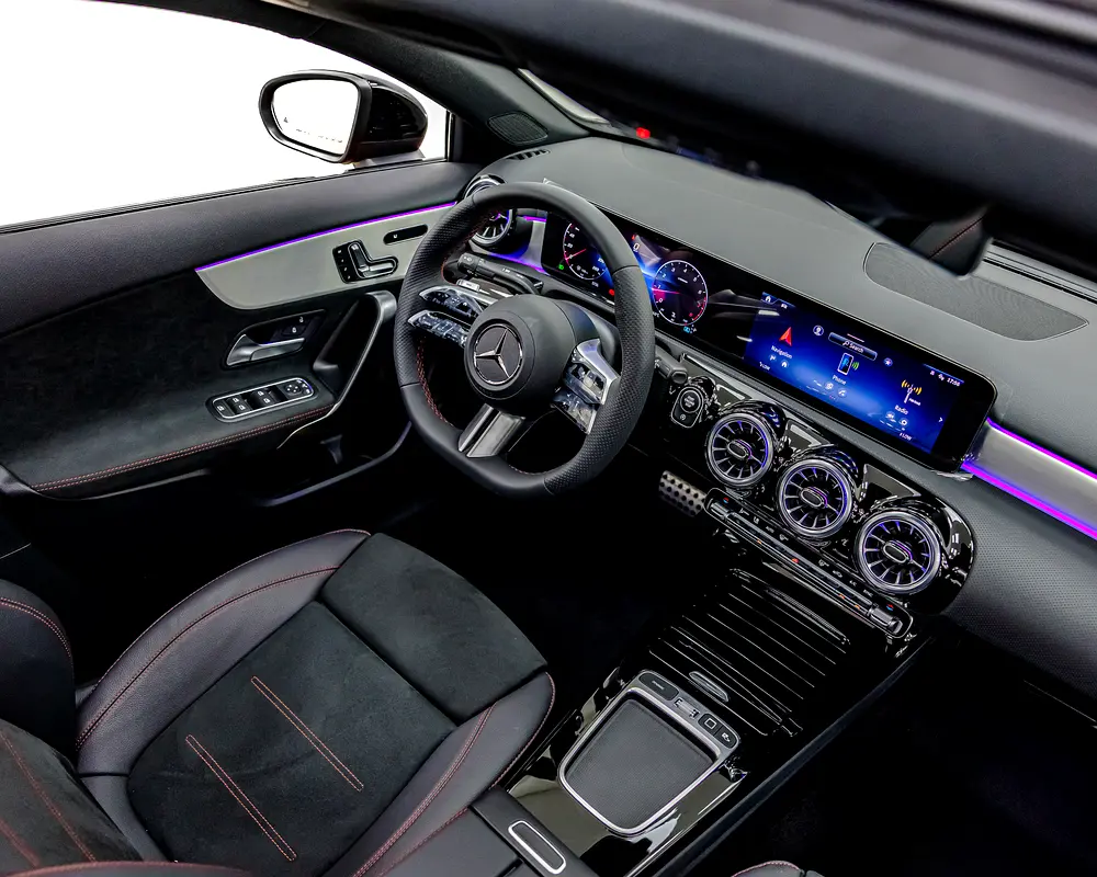 MERCEDEE A200 - AMG KIT - 2025 - BRAND NEW - UNDER WARRANTY - Image 6