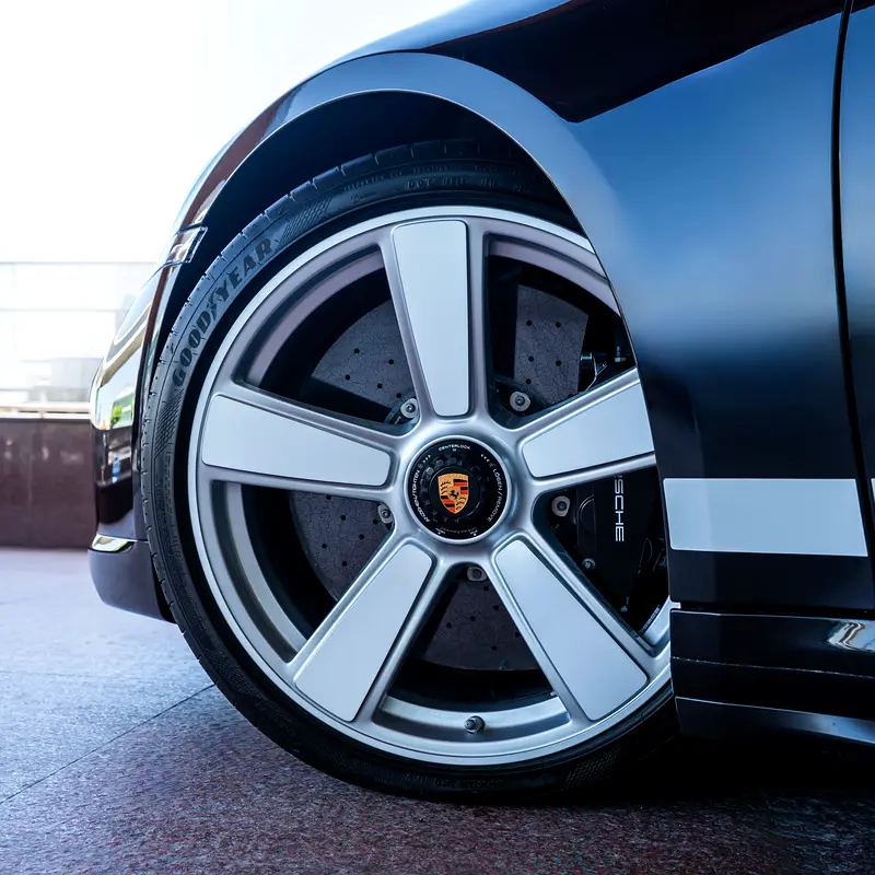 2025 PORSCHE 911 TURBO 50  DONE ONLY 1500KM - Image 15