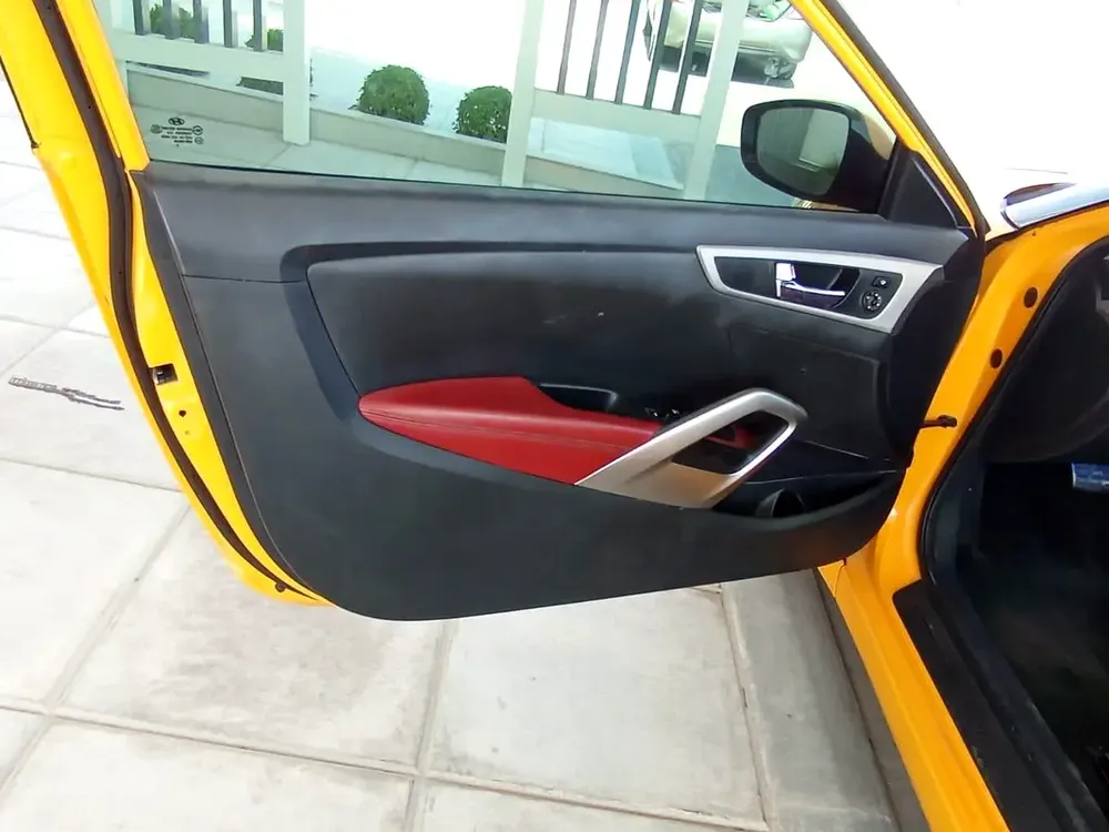 2013 Hyundai Veloster Turbo GCC Specs - Sporty Hatchback - Image 7