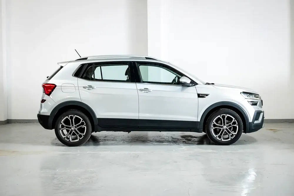 1.0L TSI-2023-GCC-0% DOWN PAYMENT-FINANCE 5 YEARS#0174 - Image 4