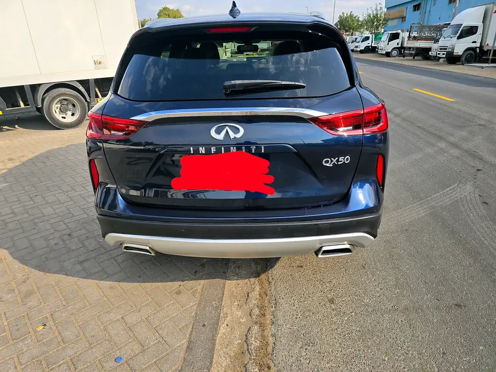 Infinity Qx50 full option free accident panoramic first owner panoramic radar - Image 10