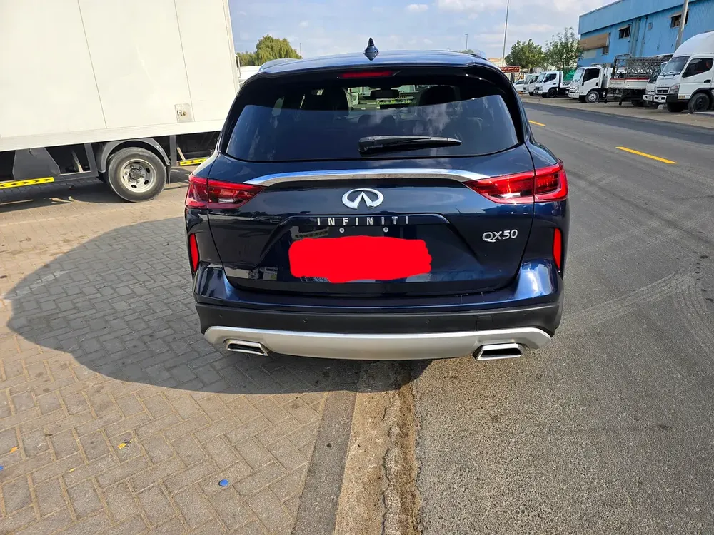 Infinity Qx50 full option free accident panoramic first owner panoramic radar - Image 4