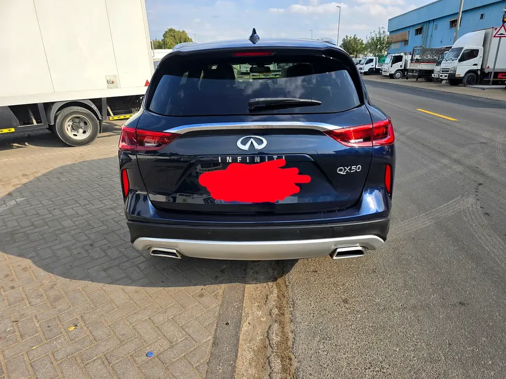 Infinity Qx50 full option free accident panoramic first owner panoramic radar - Image 7
